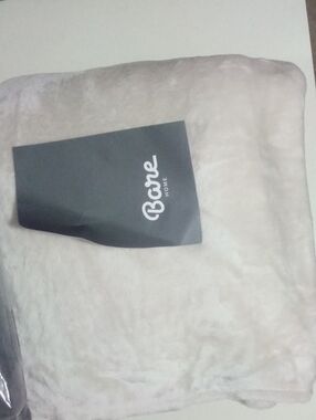 Bare Home Plush Throw Blanket  Full/ Queen NWT New